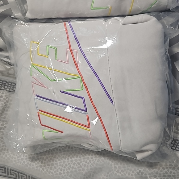 NIKE MEN FLEECE PULLOVER AND JOGGERS - Picture 2 of 7